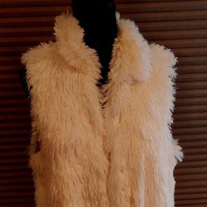 Xhilaration White Shaggy Vest, Size Med. Excellent condition. Like New.